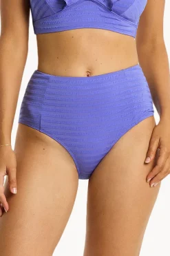 Women Sea Level Capri Panelled High Waist Pant