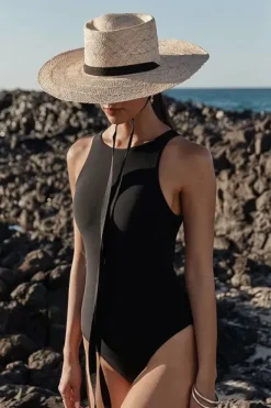 Women Jets et High Neck One Piece