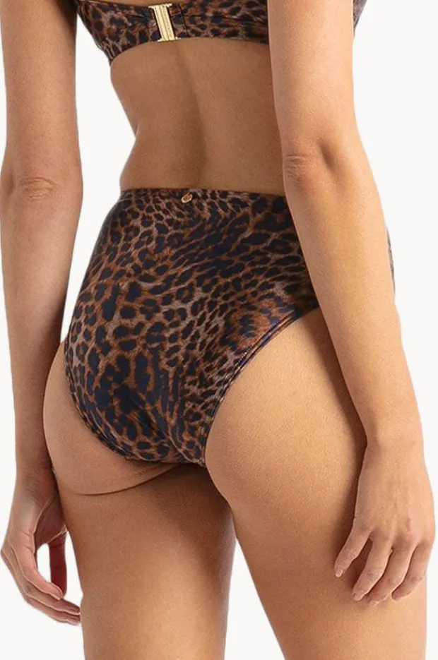 Women Sunseeker Lioness High Rise Leg Pant