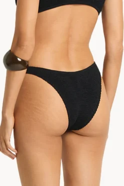 Women Bond-eye Recycled Ring Scene Brief