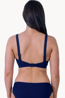 Women Base Swim Sports Multi Fit Crop